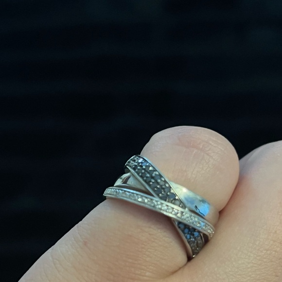 HSN COLORS OF DIAMONDS BLACK DIAMOND CRISS CROSS RING - Picture 3 of 5